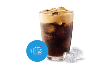 Tasse Iced Frappé und Kapseln 